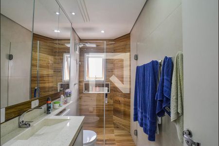 Casa de condomínio à venda com 140m², 3 quartos e 3 vagas Casa de condomínio à venda com 140m², 3 quartos e 3 vagasBanheiro Corredor