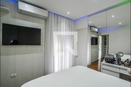 Casa de condomínio à venda com 140m², 3 quartos e 3 vagas Casa de condomínio à venda com 140m², 3 quartos e 3 vagasQuarto Suíte