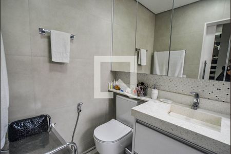 Casa de condomínio à venda com 140m², 3 quartos e 3 vagas Casa de condomínio à venda com 140m², 3 quartos e 3 vagasBanheiro da Suíte
