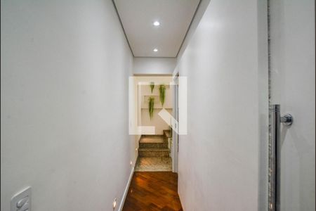 Casa de condomínio à venda com 140m², 3 quartos e 3 vagas Casa de condomínio à venda com 140m², 3 quartos e 3 vagasCorredor