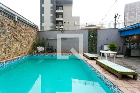 Casa à venda com 460m², 4 quartos e 6 vagas Casa à venda com 460m², 4 quartos e 6 vagasPiscina