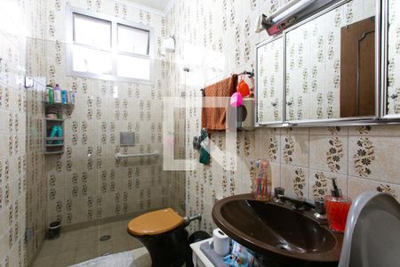 Casa à venda com 460m², 4 quartos e 6 vagas Casa à venda com 460m², 4 quartos e 6 vagasBanheiro 2