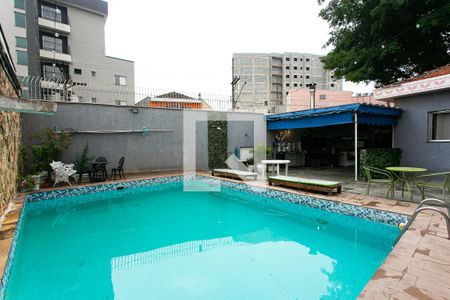 Casa à venda com 460m², 4 quartos e 6 vagas Casa à venda com 460m², 4 quartos e 6 vagasPiscina