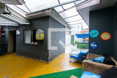 Casa à venda com 460m², 4 quartos e 6 vagas Casa à venda com 460m², 4 quartos e 6 vagasÁrea Externa