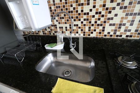 Apartamento à venda com 50m², 2 quartos e 1 vagaCozinha - Pia