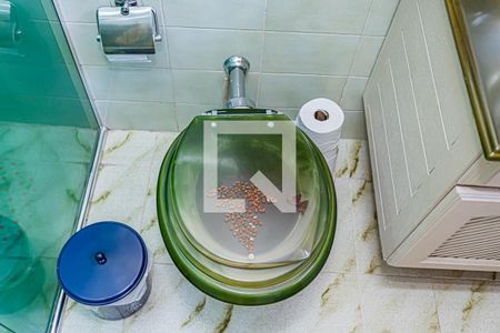 Casa à venda com 130m², 2 quartos e 3 vagas Casa à venda com 130m², 2 quartos e 3 vagasBanheiro suite 1