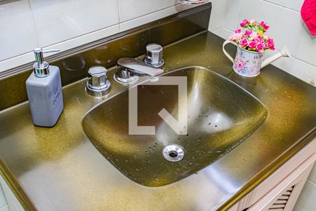 Casa à venda com 130m², 2 quartos e 3 vagas Casa à venda com 130m², 2 quartos e 3 vagasBanheiro suite 1