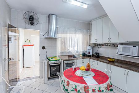 Casa à venda com 130m², 2 quartos e 3 vagas Casa à venda com 130m², 2 quartos e 3 vagasCozinha