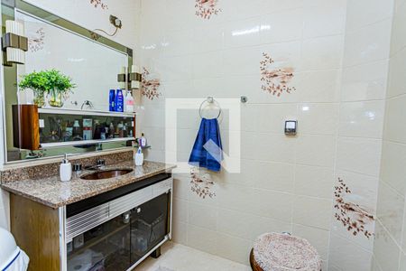 Casa à venda com 130m², 2 quartos e 3 vagas Casa à venda com 130m², 2 quartos e 3 vagasBanheiro suite 2