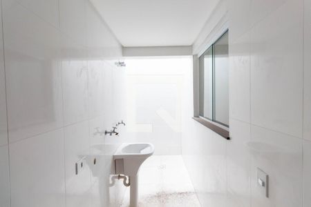 Casa de condomínio à venda com 118m², 2 quartos e 2 vagas Casa de condomínio à venda com 118m², 2 quartos e 2 vagasLavanderia