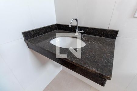 Casa de condomínio à venda com 118m², 2 quartos e 2 vagas Casa de condomínio à venda com 118m², 2 quartos e 2 vagasBanheiro da Suíte 2