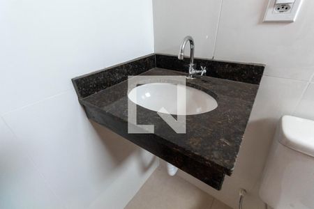 Casa de condomínio à venda com 118m², 2 quartos e 2 vagas Casa de condomínio à venda com 118m², 2 quartos e 2 vagasBanheiro da Suíte 1