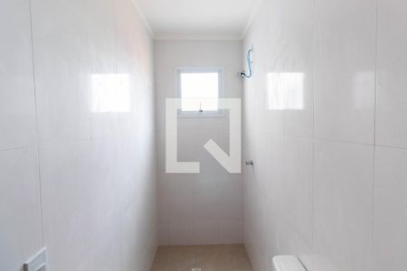 Casa de condomínio à venda com 118m², 2 quartos e 2 vagas Casa de condomínio à venda com 118m², 2 quartos e 2 vagasBanheiro da Suíte 2