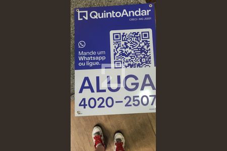 Apartamento à venda com 170m², 3 quartos e 1 vaga Apartamento à venda com 170m², 3 quartos e 1 vagaPlaquinha