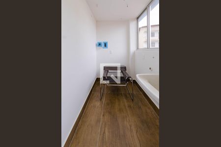 Apartamento à venda com 170m², 3 quartos e 1 vaga Apartamento à venda com 170m², 3 quartos e 1 vagaÁrea de serviço