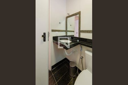 Apartamento à venda com 170m², 3 quartos e 1 vaga Apartamento à venda com 170m², 3 quartos e 1 vagaBanheiro