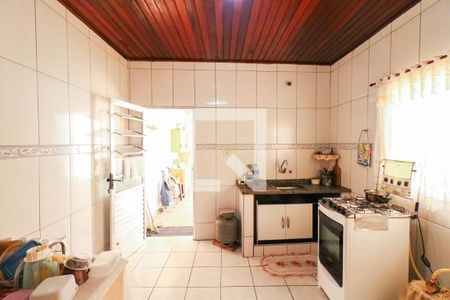 Casa à venda com 250m², 1 quarto e 2 vagas Casa à venda com 250m², 1 quarto e 2 vagasCozinha