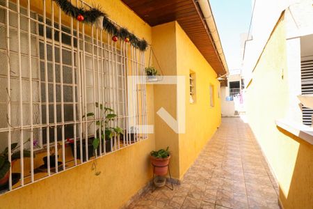 Casa à venda com 250m², 1 quarto e 2 vagas Casa à venda com 250m², 1 quarto e 2 vagasQuintal