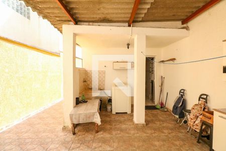 Casa à venda com 250m², 1 quarto e 2 vagas Casa à venda com 250m², 1 quarto e 2 vagasÁrea de Serviço