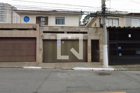 Casa à venda com 213m², 3 quartos e 2 vagasFachada