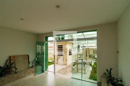 Apartamento à venda com 57m², 2 quartos e 1 vaga Apartamento à venda com 57m², 2 quartos e 1 vagaÁrea Comum