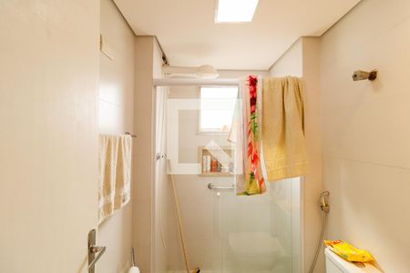 Apartamento à venda com 57m², 2 quartos e 1 vaga Apartamento à venda com 57m², 2 quartos e 1 vagaBanheiro