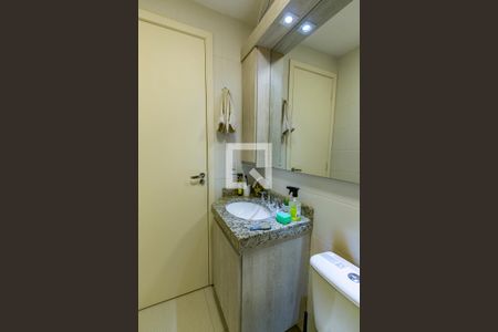 Apartamento à venda com 70m², 3 quartos e 2 vagas Apartamento à venda com 70m², 3 quartos e 2 vagasBanheiro Social