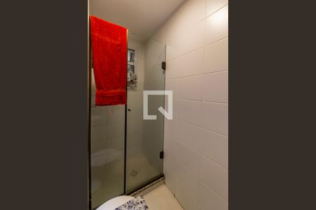 Apartamento à venda com 70m², 3 quartos e 2 vagas Apartamento à venda com 70m², 3 quartos e 2 vagasBanheiro Social