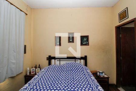 Casa à venda com 300m², 4 quartos e 3 vagas Casa à venda com 300m², 4 quartos e 3 vagasQuarto 4