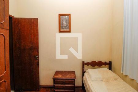 Casa à venda com 300m², 4 quartos e 3 vagas Casa à venda com 300m², 4 quartos e 3 vagasQuarto 2