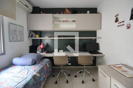Apartamento à venda com 215m², 4 quartos e 2 vagas Apartamento à venda com 215m², 4 quartos e 2 vagasQuarto 4