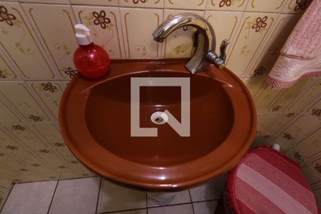 Casa à venda com 150m², 3 quartos e 4 vagasBanheiro 1 - Pia