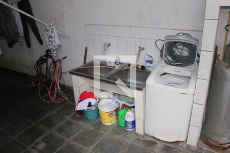 Casa à venda com 350m², 4 quartos e 6 vagasÁrea de Serviço