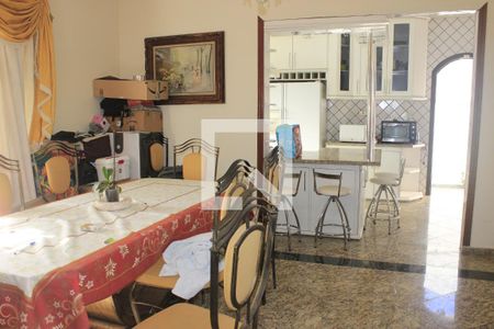 Casa à venda com 350m², 4 quartos e 6 vagasCopa da cozinha
