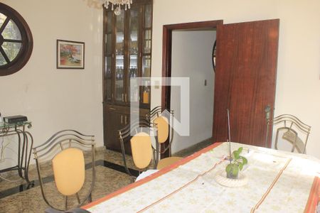 Casa à venda com 350m², 4 quartos e 6 vagasCopa da cozinha