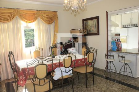 Casa à venda com 350m², 4 quartos e 6 vagasCopa da cozinha