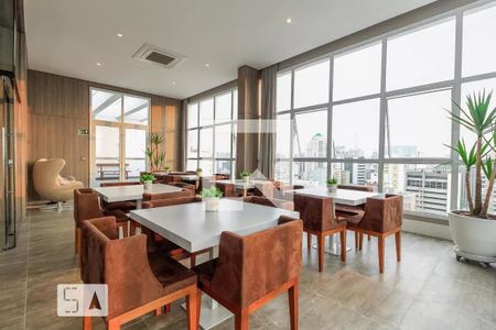 Apartamento à venda com 50m², 1 quarto e 1 vaga Apartamento à venda com 50m², 1 quarto e 1 vagaÁrea comum - Salão de festas