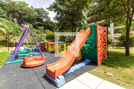 Apartamento à venda com 340m², 4 quartos e 4 vagasÁrea comum - Playground