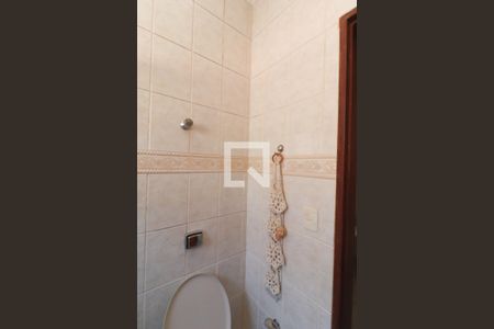 Casa à venda com 173m², 2 quartos e 2 vagas Casa à venda com 173m², 2 quartos e 2 vagasBanheiro
