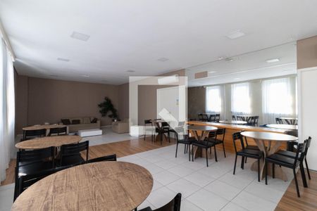 Apartamento à venda com 72m², 3 quartos e 1 vaga Apartamento à venda com 72m², 3 quartos e 1 vagaÁrea comum - Salão de festas