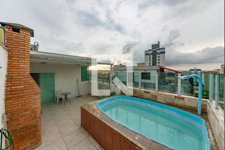 Apartamento à venda com 140m², 3 quartos e 1 vaga Apartamento à venda com 140m², 3 quartos e 1 vagaPiscina