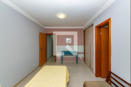 Apartamento à venda com 140m², 3 quartos e 1 vaga Apartamento à venda com 140m², 3 quartos e 1 vagaSuíte