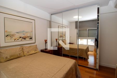 Apartamento à venda com 296m², 4 quartos e 4 vagasSuite 2