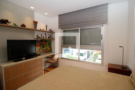 Apartamento à venda com 296m², 4 quartos e 4 vagasSuite 2