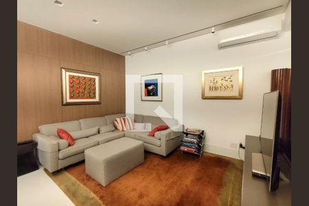 Apartamento à venda com 296m², 4 quartos e 4 vagasSala de TV