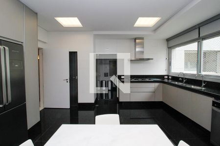 Apartamento à venda com 296m², 4 quartos e 4 vagasCozinha