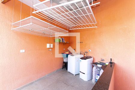 Casa à venda com 500m², 4 quartos e 6 vagas Casa à venda com 500m², 4 quartos e 6 vagasÁrea de Serviço