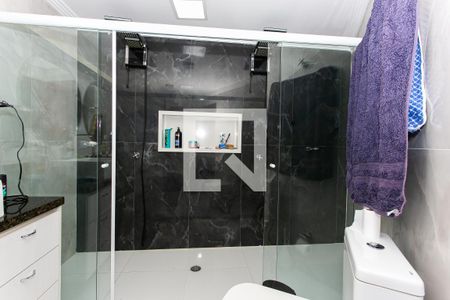 Casa à venda com 500m², 4 quartos e 6 vagas Casa à venda com 500m², 4 quartos e 6 vagasBanheiro da Suíte 3