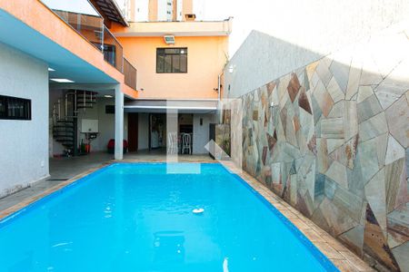 Casa à venda com 500m², 4 quartos e 6 vagas Casa à venda com 500m², 4 quartos e 6 vagasPiscina