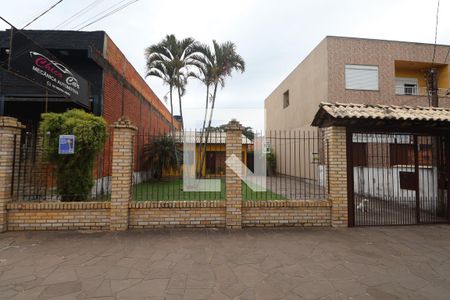 Casa à venda com 142m², 3 quartos e 2 vagasFachada